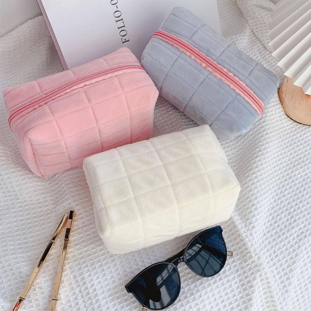 Schattige pluche make-up tas v - Beauty Makeup Women recensie en prijs