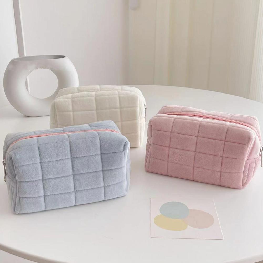 Schattige pluche make-up tas v - Beauty Makeup Women recensie en prijs